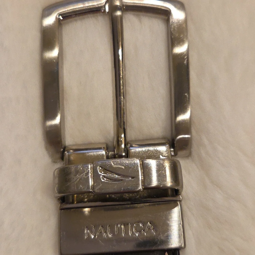 Nautica reversible belt